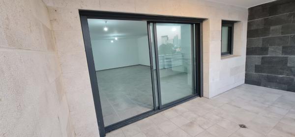 דבורה עומר 8