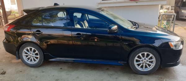 מיצובישי לנסר ספורטבק (2011)