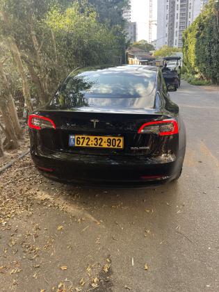 טסלה מודל 3 (2021)