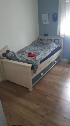 מיטת ילדים של עצמל'ה כולל