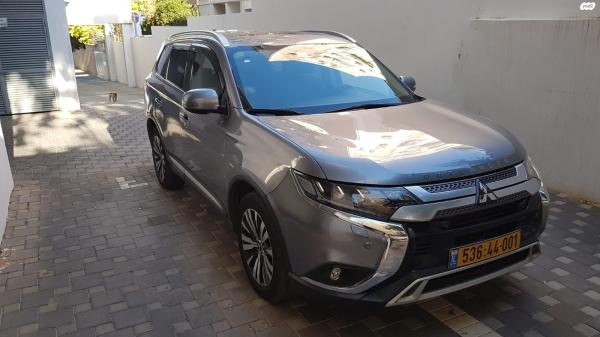 מיצובישי אאוטלנדר (2019)