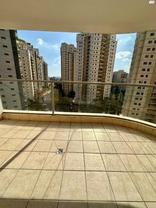 רפאל איתן 2 (אם המושבות)