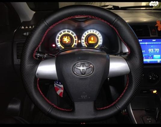 טויוטה קורולה (2011)