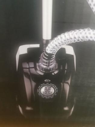 מגהץ אדים אנכי של חברת