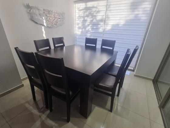 שולחן סלון בצבע ונגה 200