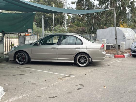 הונדה סיוויק (עד 2006) (2005)