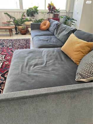 ספה עם שזלונג של טולמנס