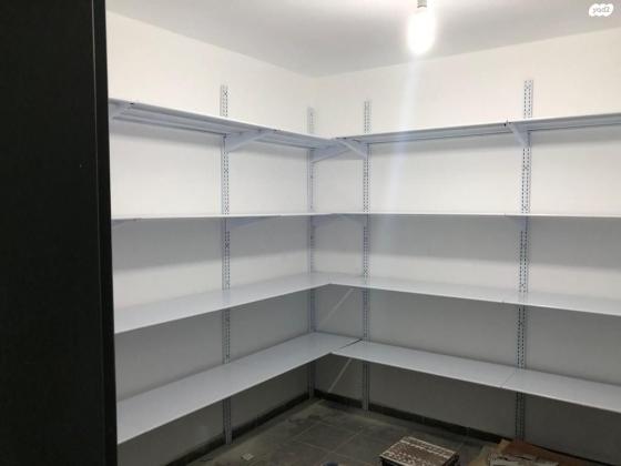 עמיחי פאגלין 7 (אזורי חן)