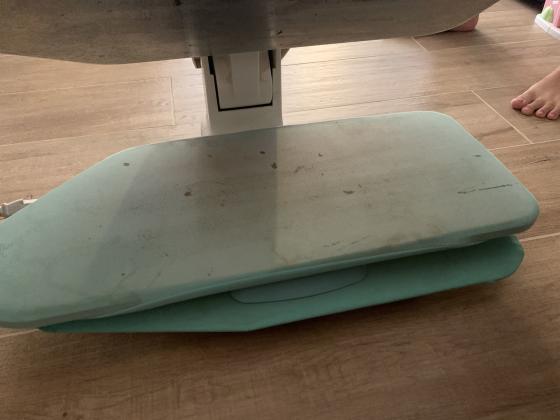 מגהץ מכבש (לחיצה) כמו של