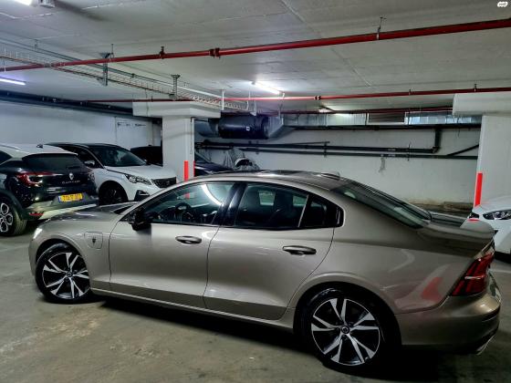 וולוו S60 (2021)