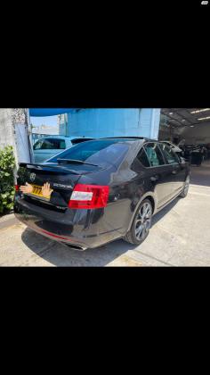 סקודה אוקטביה RS (2015)