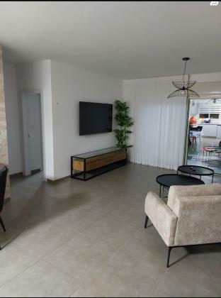 בז 65 (גבעת מכוש)