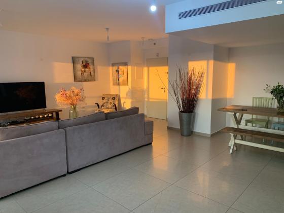 אפרים קציר 15 (מתחם 1200)