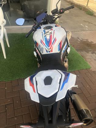 ב.מ.וו S1000R (2022)