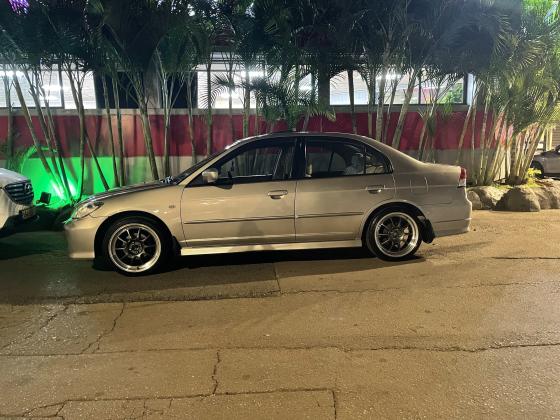 הונדה סיוויק (עד 2006) (2005)