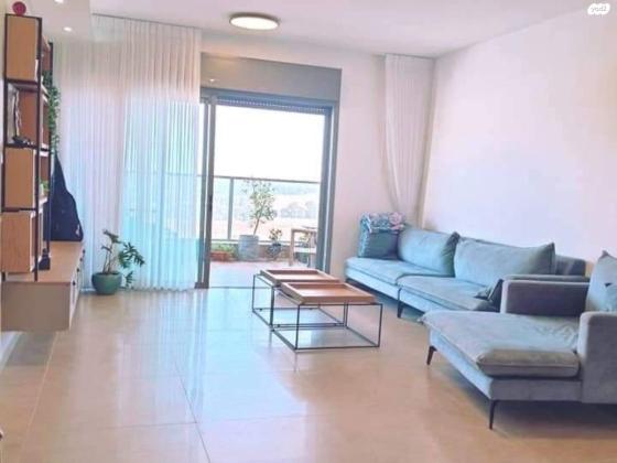 הנמל 10 (השכונה הירוקה)