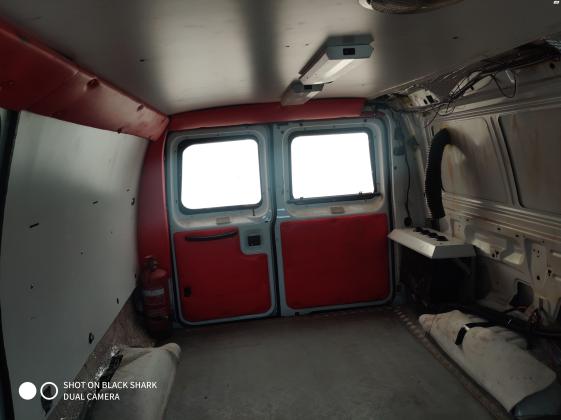 פורד אקונוליין קצר (2003)