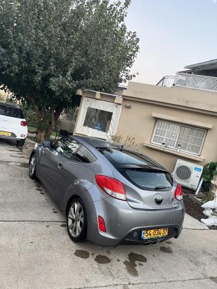 יונדאי ולוסטר (2016)