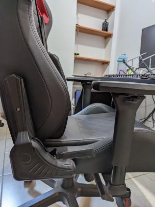כיסא גיימינג HP Omen