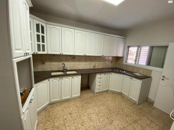 רוטשילד 135 (מרכז העיר דרום)