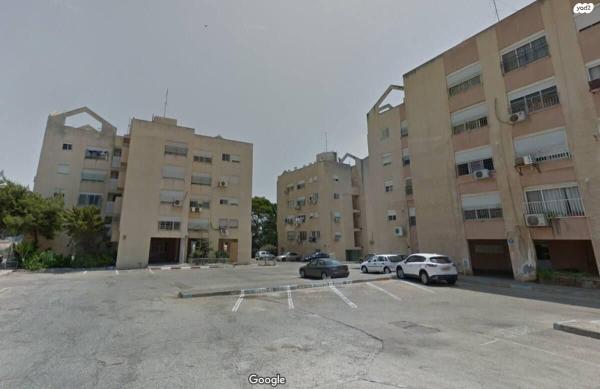 שדרות בן גוריון 14 (גבעת אולגה)