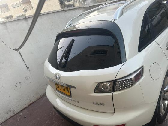 אינפיניטי FX35 (2005)