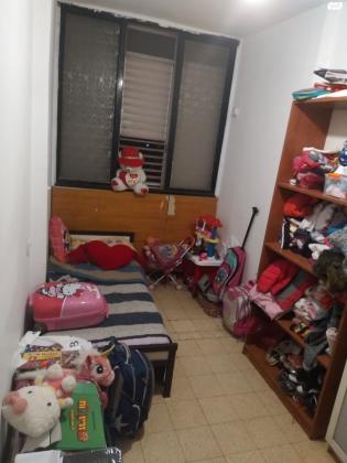 יוסף שפרינצק 2 (אחדות)