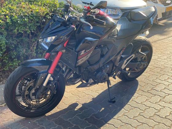 קאוואסאקי Z800R (2017)