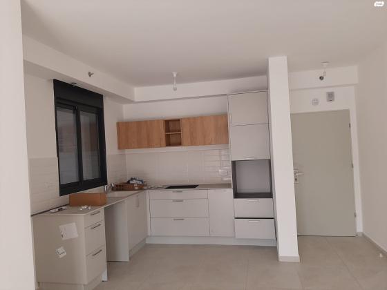 ברל כצנלסון 47 (זיו)