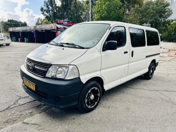 טויוטה הייאס ארוך (2009)