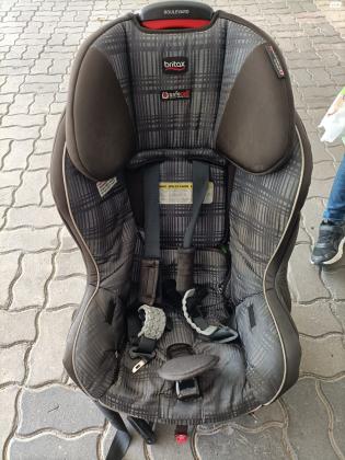 למכירה כחדש כסא בטיחות משולב