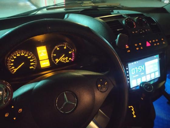 מרצדס ויאנו (2011)