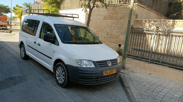 פולקסווגן קאדי מקסי (2011)