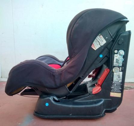 כסא בטיחות בדמות מיקי מאוס