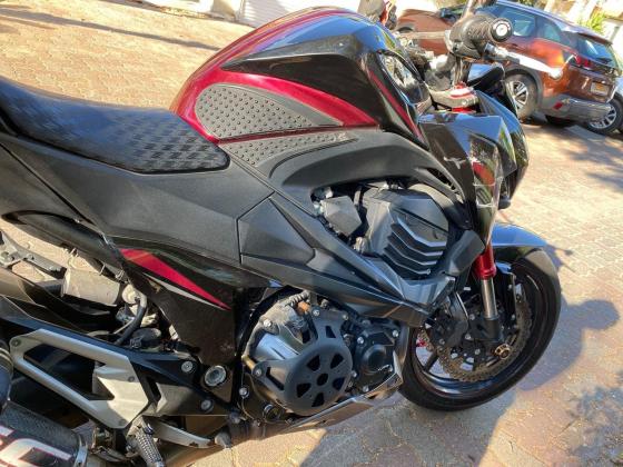 קאוואסאקי Z800R (2017)