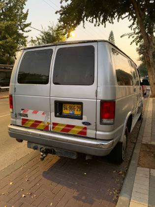 פורד אקונוליין קצר (2001)