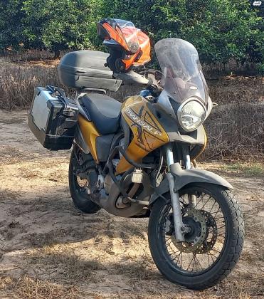 הונדה טרנסאלפ 700 (2010)