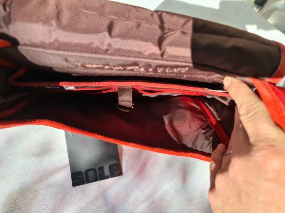 תיק חדש של ג'נספורט עם