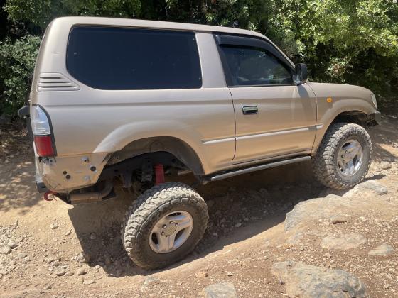 טויוטה לנד קרוזר פרדו קצר (2003)