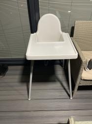 כיסא אוכל בצבע לבן במצב