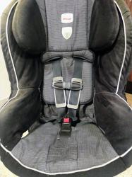 כסא לתינוק לרכב