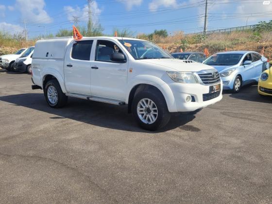 טויוטה היילקס ויגו 4X4 (2013)