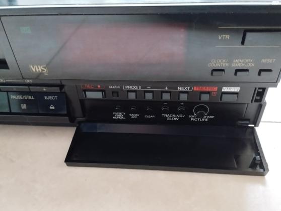 וידאו VHS National Panasonic כחדש,