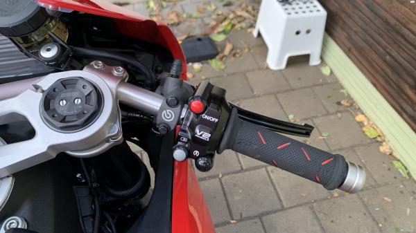 דוקאטי פניגאלה V2 (2020)