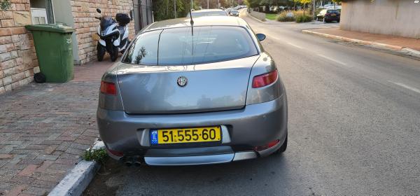 אלפא רומיאו GT (2007)