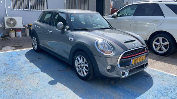 מיני קופר (2018)