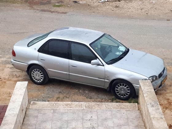 טויוטה קורולה (2002)