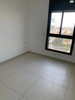 דרך משה דיין 34 (כפיר)