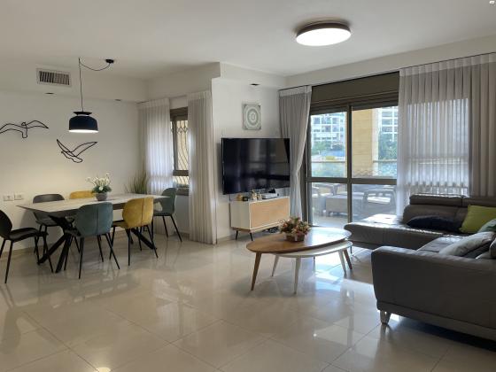 העצמאות 69 (כפר גנים ג)