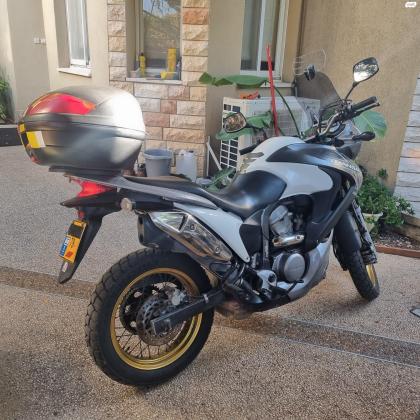 הונדה טרנסאלפ 700 (2011)